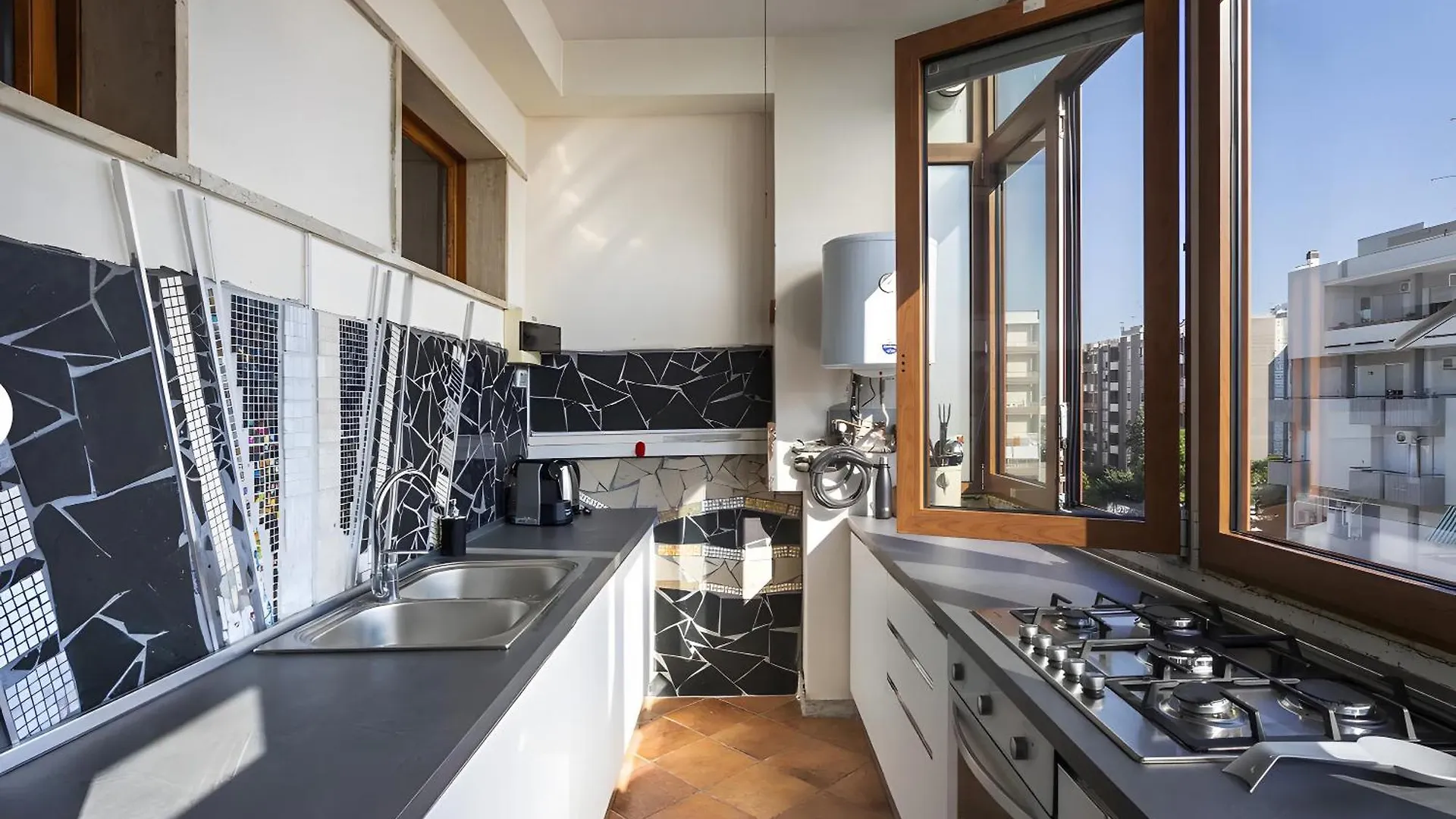 Book House A Lecce Apartment 0*,